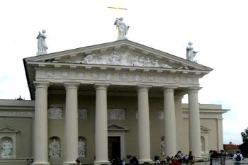 Katedrála sv. Stanislava a sv. Vladislava v litevském Vilniusu (© Pavel Vítek 06/2015)