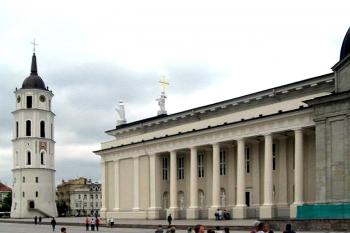 Katedrála sv. Stanislava a sv. Vladislava v litevském Vilniusu (© Pavel Vítek 06/2015)