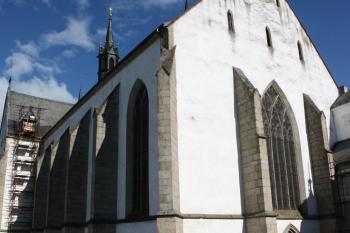 Klášterní kostel od severozápadu ( © Ivan Grisa 05/2010)