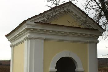 průčelí kaple ( © Milan Caha 12/2011)