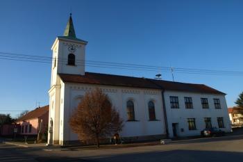 kaple od jihovýchodu ( © Milan Caha 11/2011)