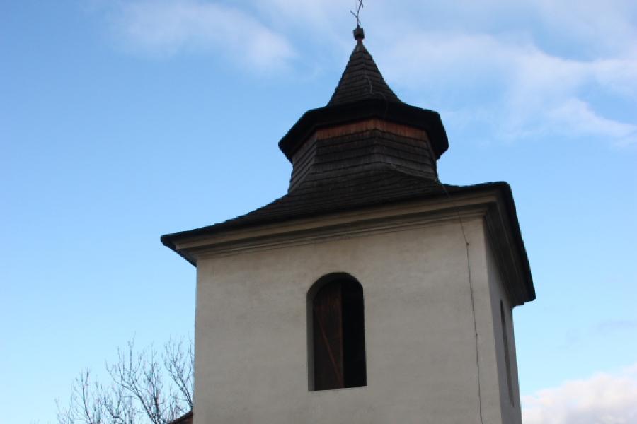 zvonice u kostela sv. Jana Křtitele