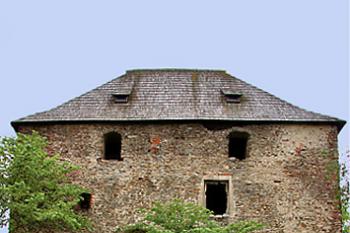 Severní průčelí ( © Luděk Pitter 06/2006)