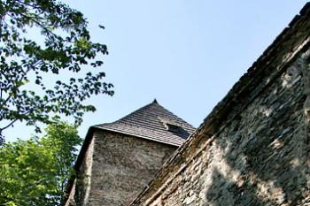 Jihovýchodní nároží ( © Luděk Pitter 06/2006)