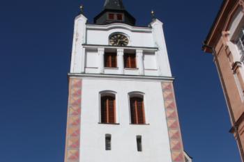Zvonice od jihu ( © Ivan Grisa 09/2009)
