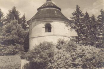 Račice - pohled na baštu na fotografii z poč. 20.století (soukr.sbírka IvoR) (© ?)