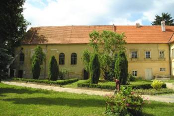 zámecký kostel v předhradí (© de ardoise 07/2005)