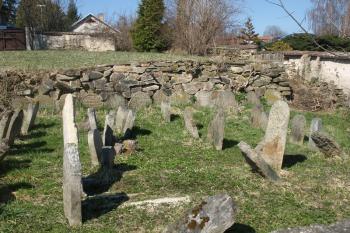 židovský hřbitov Pacov (© Milan Caha 04/2010)