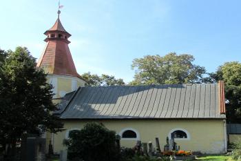Hřbitovní kostel sv. Barbory v Pacově (© Pavel Vítek  09/2021)