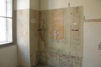 Zbytky rokové výzdoby (© Johannes Cladis, 06/2015)