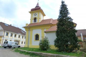 kaple sv. Antonína Paduánského (© František Kinař, 05/2012)