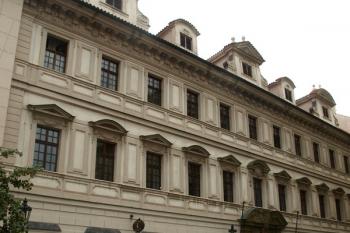 průčelí z Ovocného trhu ( © Milan Caha 01/2012)