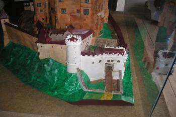 Rekonstrukce hradu (© Kříž Karel, 10/2011)