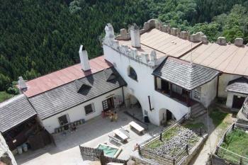 zřícenina hradu Boskovice (© Jan Ptáček 08/2005)