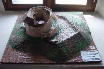 zřícenina hradu Boskovice (© Jan Ptáček 08/2005)