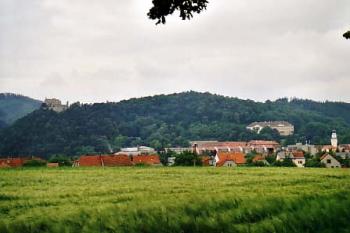 Město Boskovice s dominantou hradu a zámku (2002 ©Jiří Cukr)