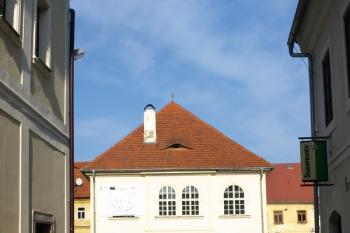  ( © Milan Caha 02/2012)