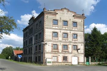 mlýn od vesnice (© Milan Caha 07/2010)
