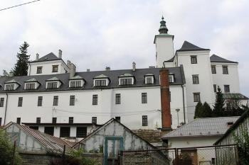 celkový pohled na zámek v Kelči od jihu ( © Jan P. Štěpánek 10/2007)