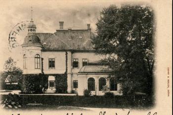 Zámek na pohlednici kolem r. 1915. (© zdroj:https://www.obecbranky.cz)