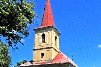 Kostel sv. Mikuláše ve Vlkovicích ( © Pavel Vítek 06/2011)