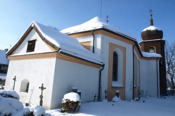kostel od severovýchodu ( © Milan Caha 03/2012)