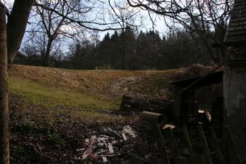 Kontreskarpa příkopu ( © Petr Nožička 03/2012)
