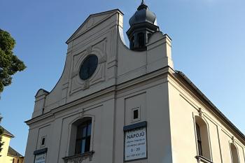 kostel sv. Jana Nep. ( © Simona Kidlesová 06/2019)