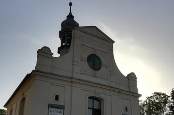 kostel sv. Jana Nep. ( © Simona Kidlesová 06/2019)