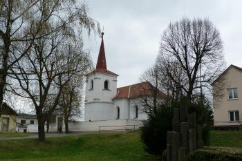 kostel sv. Petra a Pavla - Dubany (© Kinař František, 04/2012)