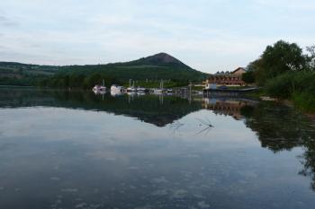 Žernosecké jezero (© František Kinař, 04/2012)