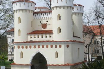 Vlašimská brána (© Jiří Pavelka, 04/2012)