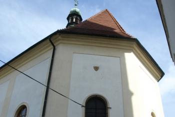 presbytář kostela ( © Milan Caha 04/2012)