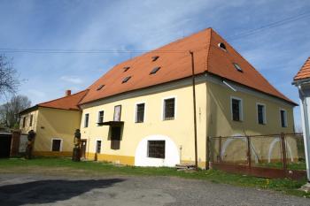  ( © Milan Caha 04/2012)