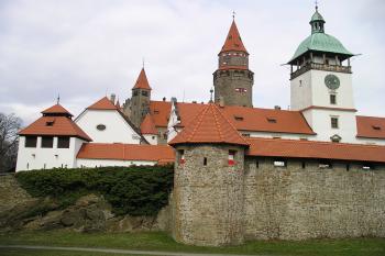 Hrad Bouzov (© Vlastislav Mareček, 04/2008)