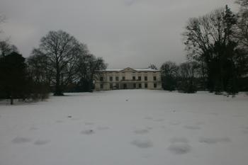 Lešná - pohled ze zámecké zahrady (© Pavel Lasztovicza, 02/2015)