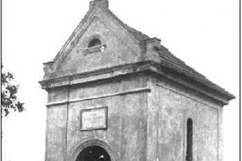 kaplička před několika lety (© František Kinař, 04/2012)