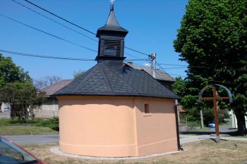 Lhota pod Kosířem - kaplička Panny Marie Pomocnice (© Ivo Rozehnal, 05/2012)
