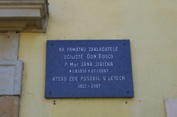 Vřesovice - fara - Učiliště Don Bosko (© Ivo Rozehnal, 05/2012)