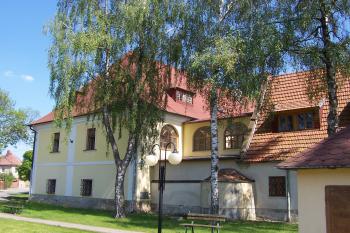 Vřesovice - fara - Učiliště Don Bosko (© Ivo Rozehnal, 05/2012)