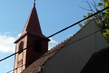 kostel sv. Kříže (© Tomáš Marek, 06/2012)