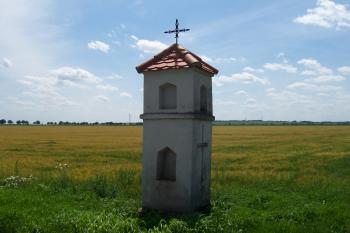Boží muka u Duban - obilné lány Hané (© Ivo Rozehnal, 06/2012)
