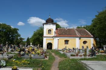 hřbitovní kostel sv. Štěpána (© Tomáš Hubáček, 07/2011)