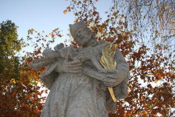 socha - sv. Jan Nepomucký po restaurování (© František Šrámek, 11/2006)