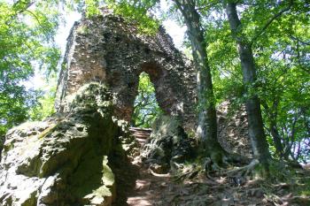 Bradlec - zříceniny hradu (© Pavel Jarý, 17.05.2009)