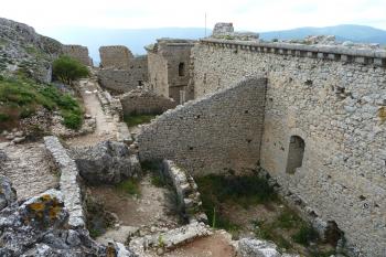 Peyrepertuse (© Pavel Semple, 06/2011)