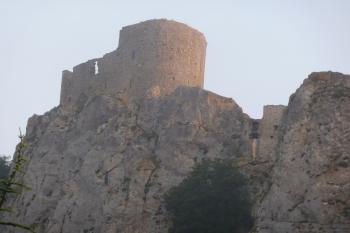 Peyrepertuse (© Pavel Semple, 06/2011)