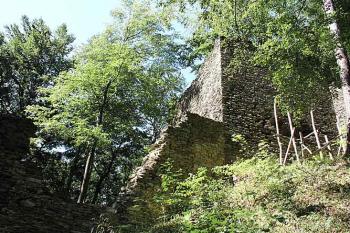 Hranolová věž ( © Roman Řezáč 08/2003)