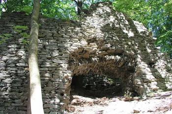 Čtvrtá brána ( © Roman Řezáč 08/2003)
