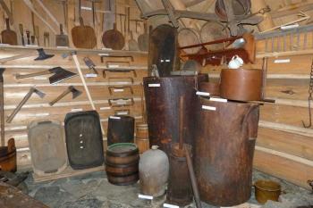 Expozice dřevěného porculánu (© Lubomír  Marušák, 11/2011)